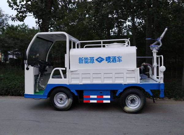 电动洒水车的安全操作和维护保养