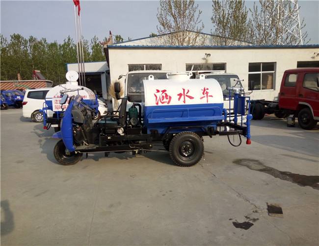 时风半封闭小型洒水车