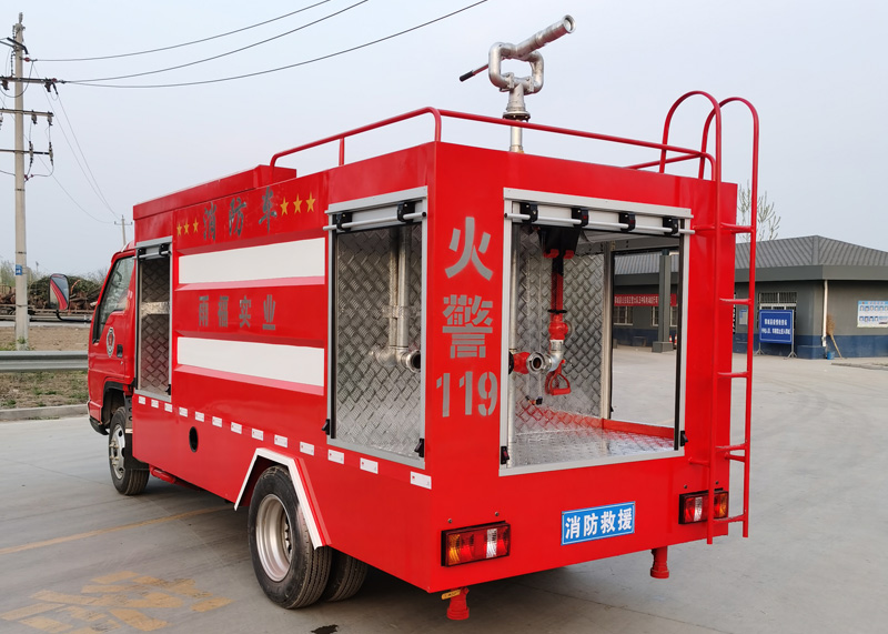 5吨水罐消防车