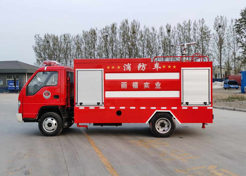 5吨水罐消防车
