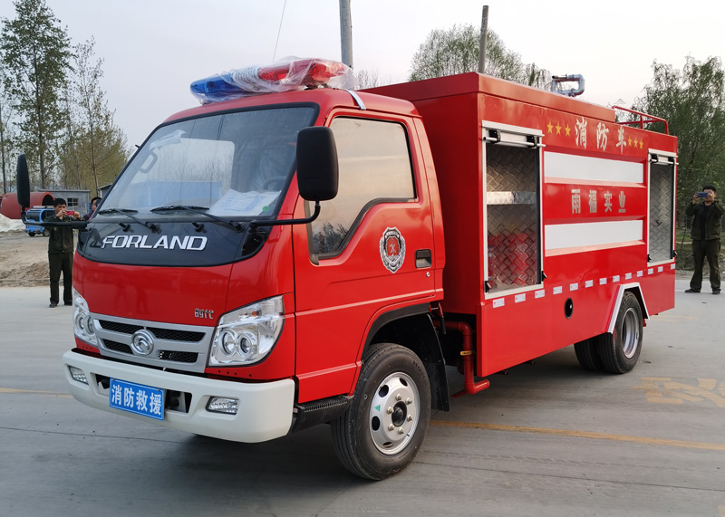5吨水罐消防车
